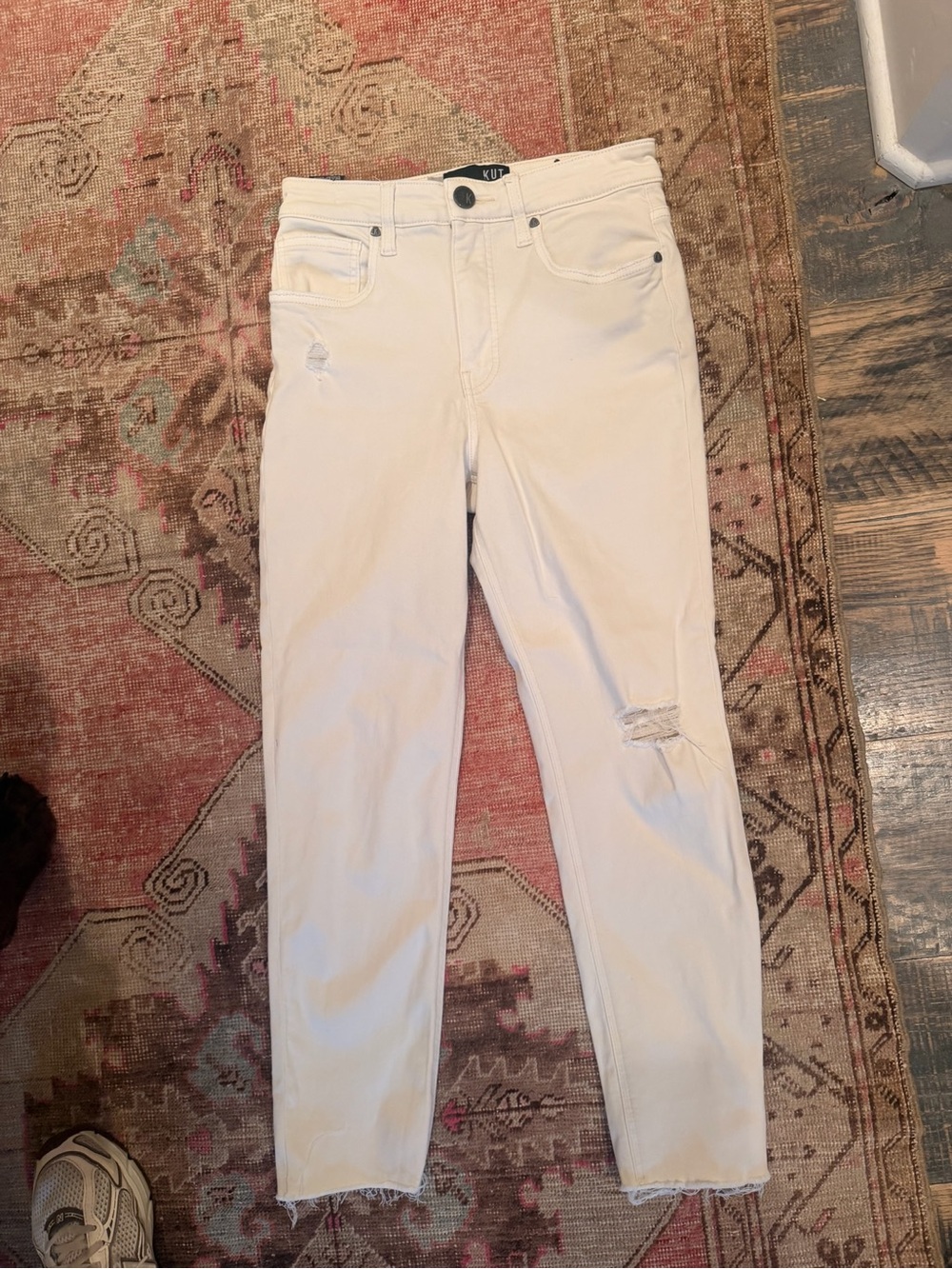 KUT White Jeans | Size 00